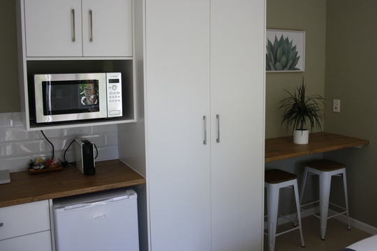 R4 Bella Fang Studio - Fully self catering kitchenette